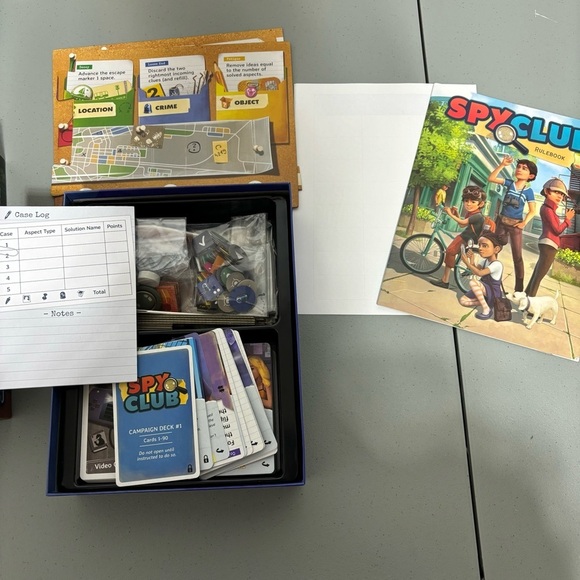 Spy Club Board Game A Mosaic Game Foxtrot Renegade Game Studios 10+ 2-4 Players - Picture 4 of 5